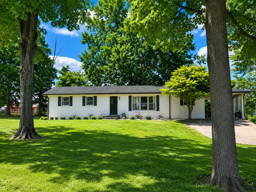 9241 Clay County Highway Moss TN 38575