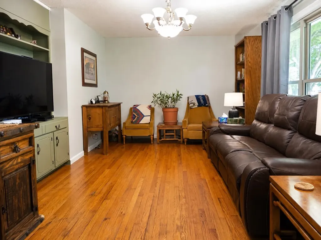9241 Clay County Highway Moss TN 38575
