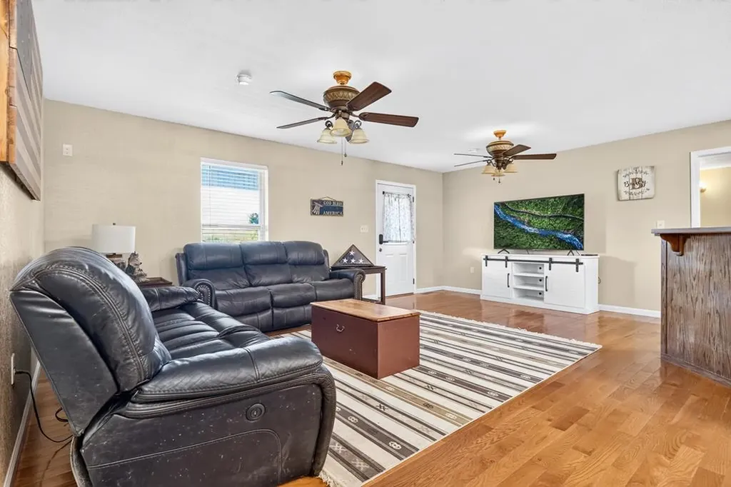 105 105 Foothills Road Pikeville TN 37367