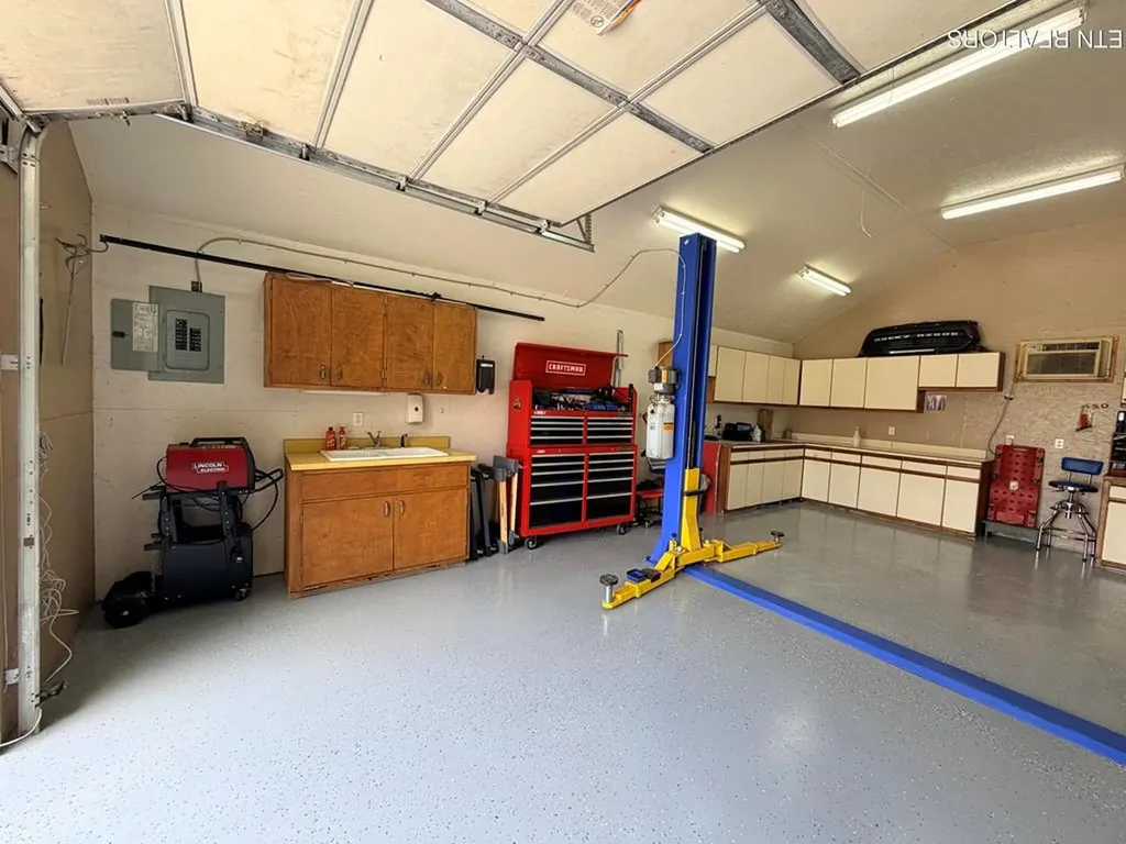 105 105 Foothills Road Pikeville TN 37367