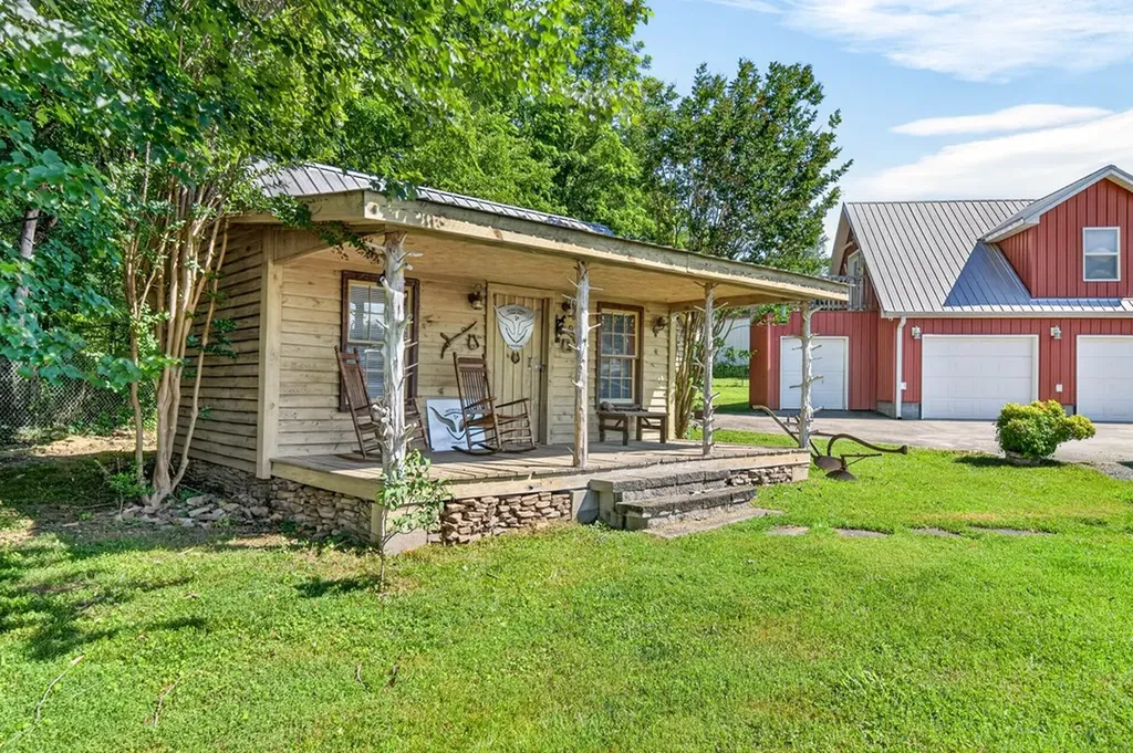 105 105 Foothills Road Pikeville TN 37367