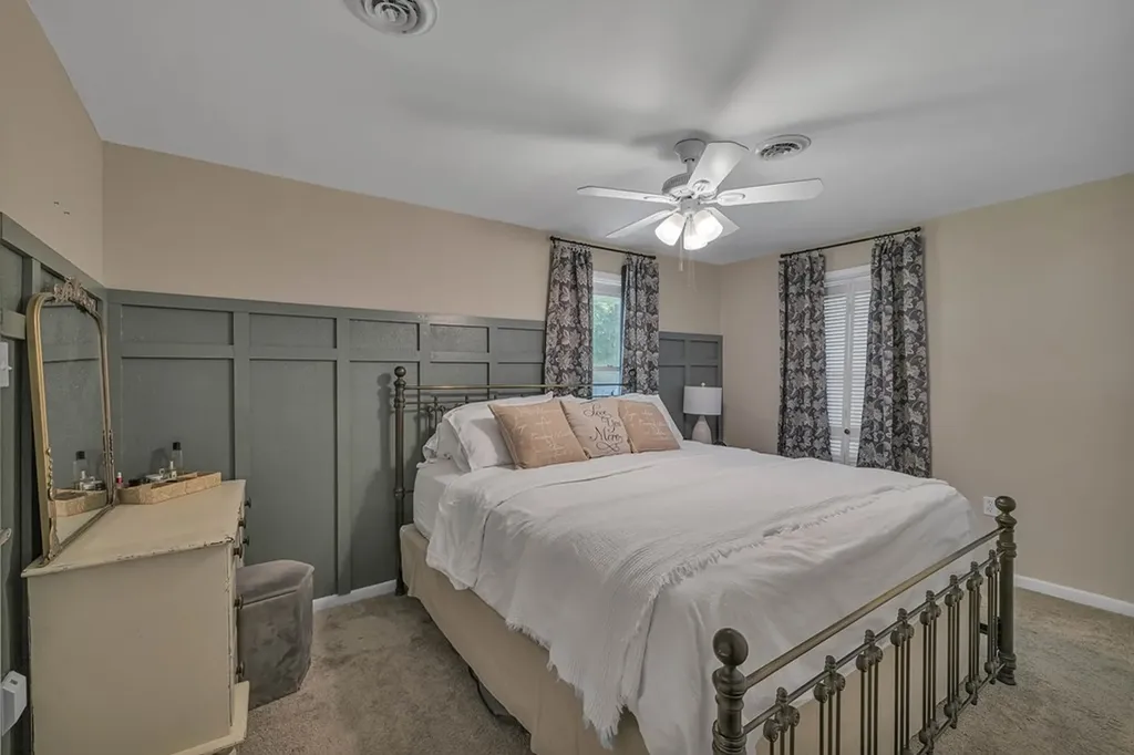 222 S Oakwood Avenue Clinton TN 37716