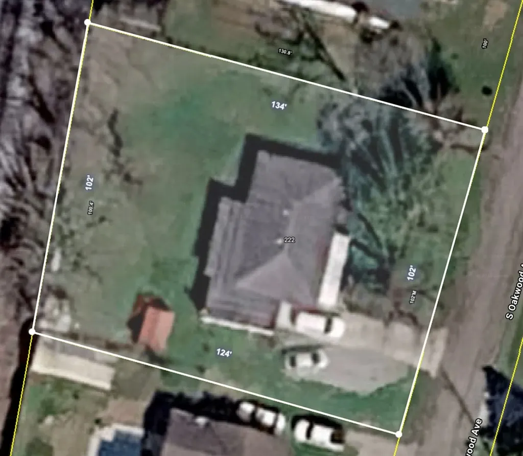 222 S Oakwood Avenue Clinton TN 37716