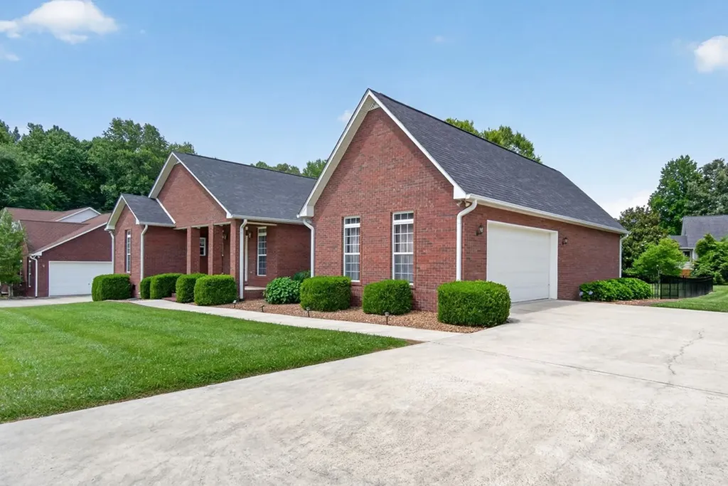 3505 Heritage Green Way Cookeville TN 38506
