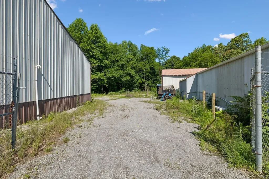 3205 Nashville Highway Smithville TN 37166
