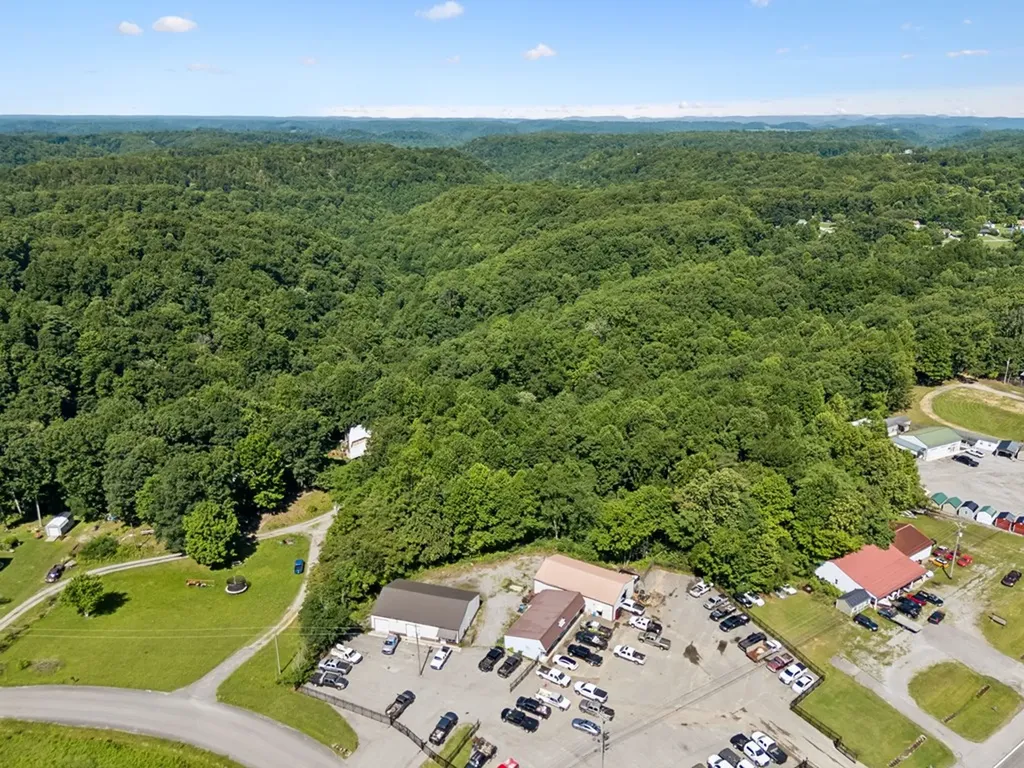 3205 Nashville Highway Smithville TN 37166