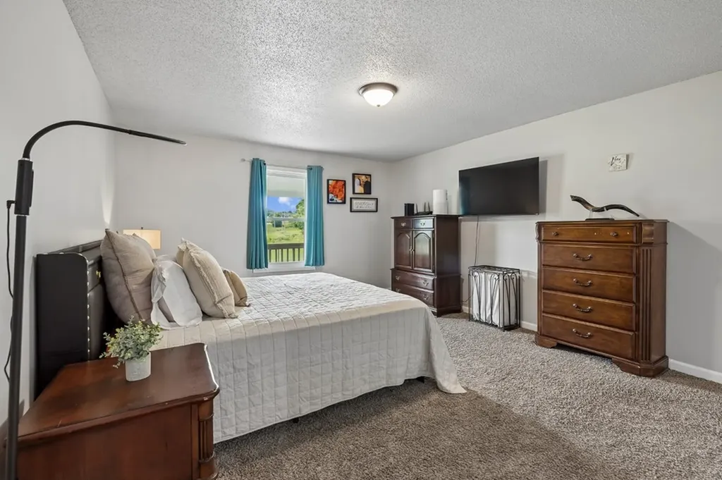 54 Hickman Highway Gordonsville TN 38563