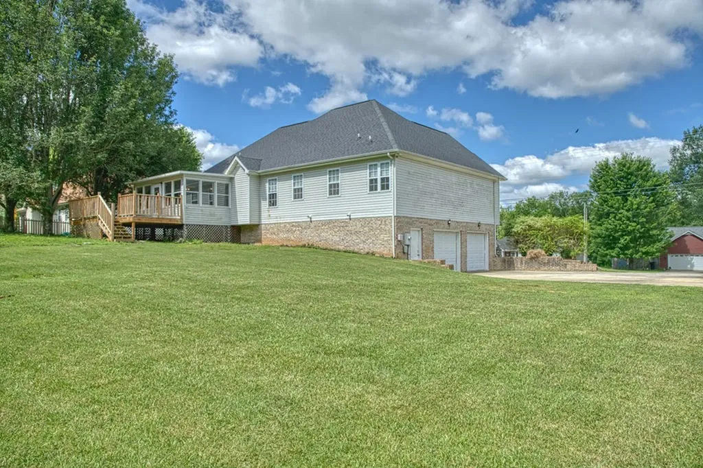 3643 Brookstone Drive Cookeville TN 38506