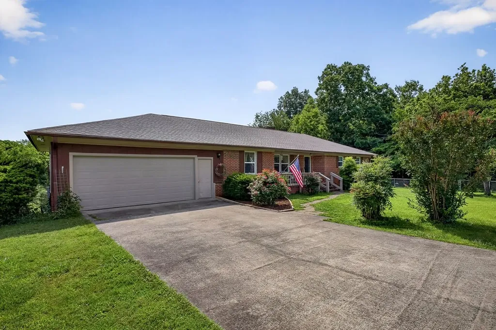 5400 Bunker Hill Road Cookeville TN 38501