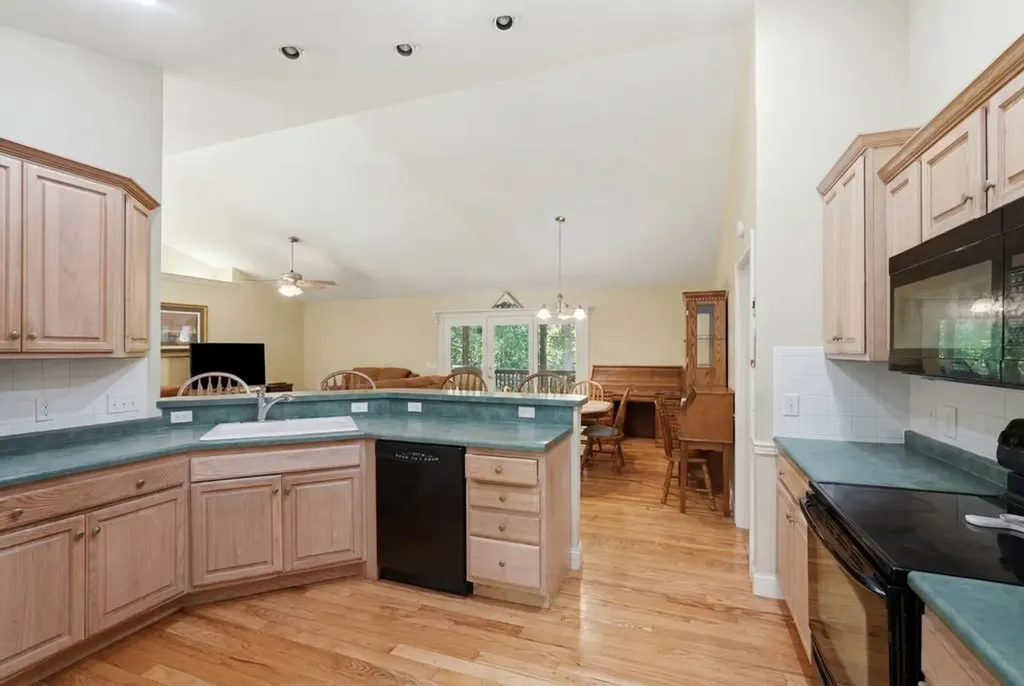 624 Lakeview Drive Crossville TN 38558