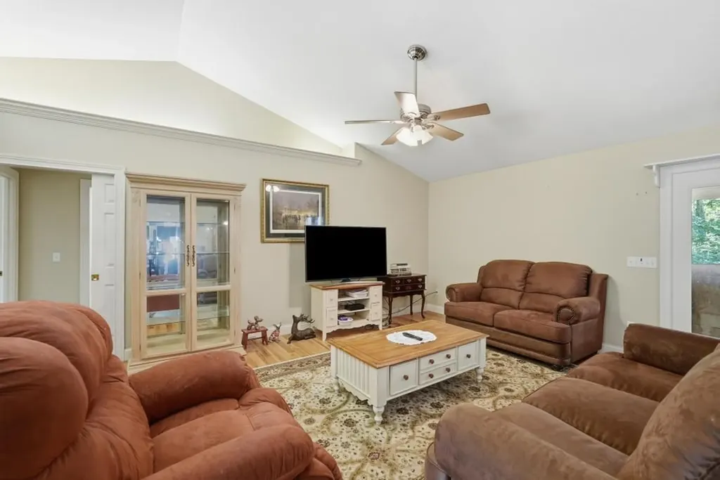 624 Lakeview Drive Crossville TN 38558