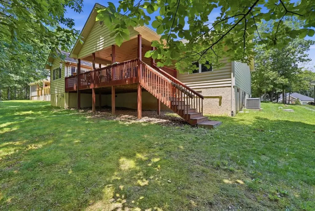 624 Lakeview Drive Crossville TN 38558