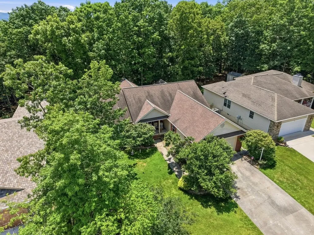 624 Lakeview Drive Crossville TN 38558