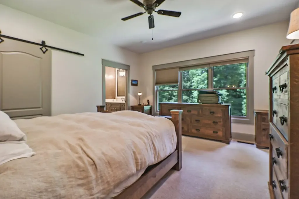 292 Crouch Branch Road Allardt TN 38504
