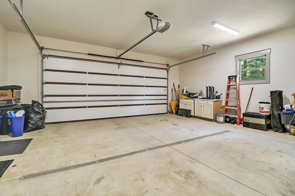292 Crouch Branch Road Allardt TN 38504