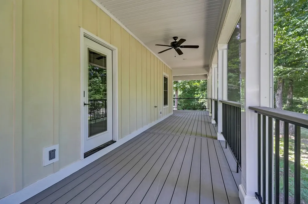 292 Crouch Branch Road Allardt TN 38504
