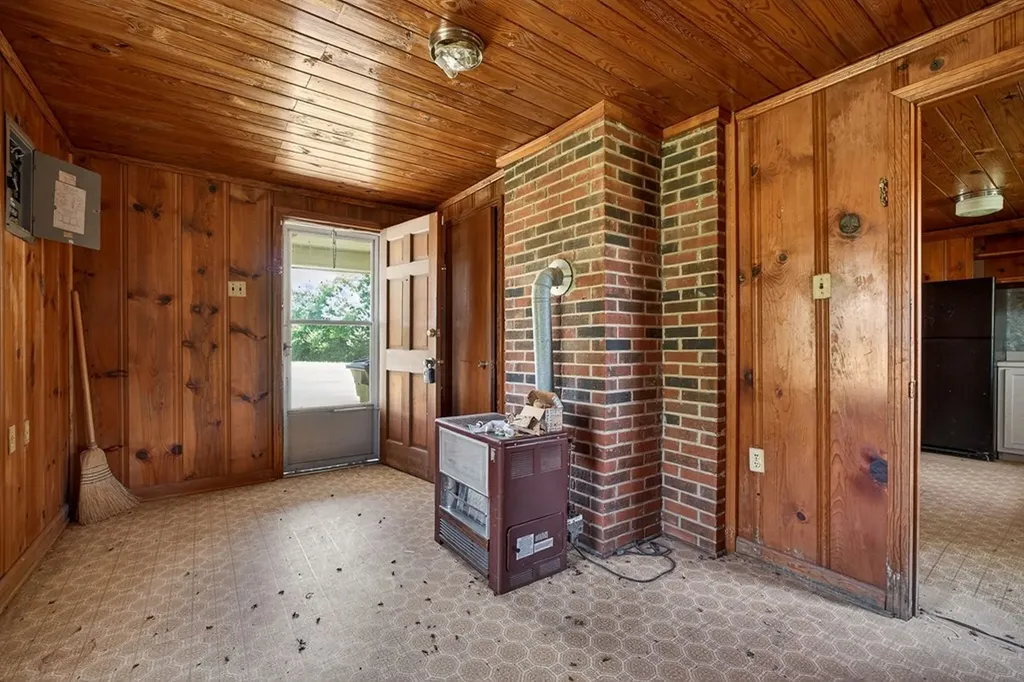 389 Lowery Road Smithville TN 37166