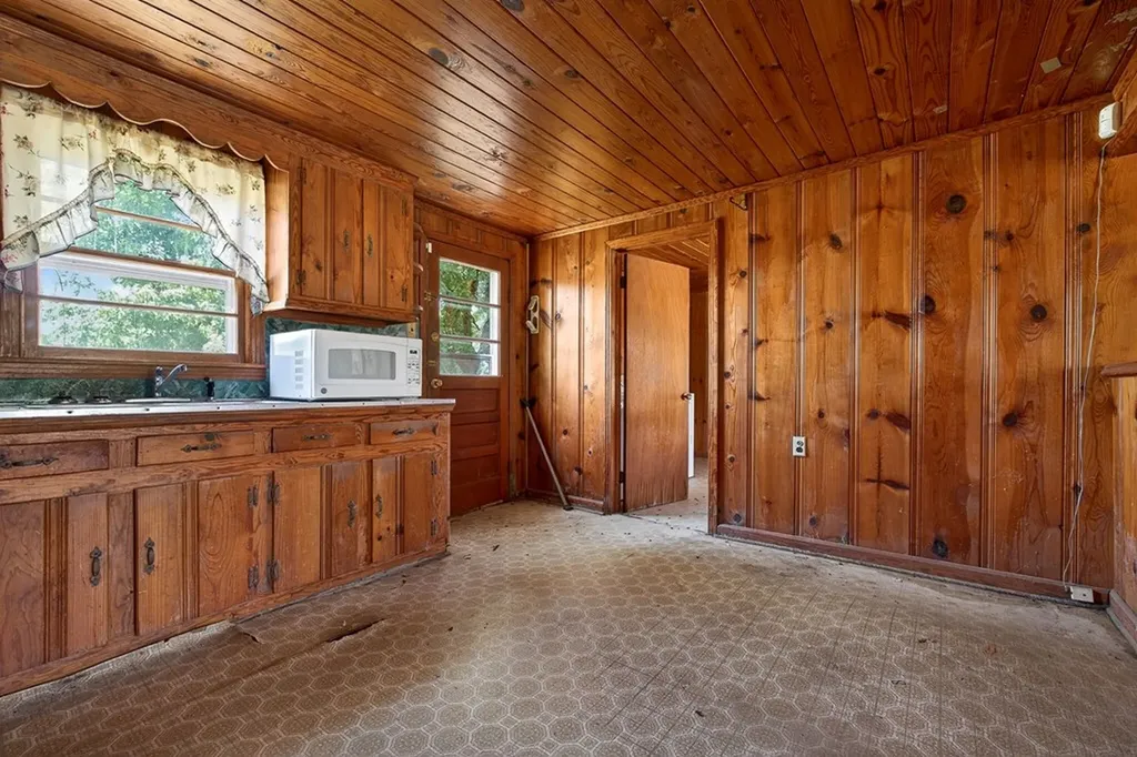 389 Lowery Road Smithville TN 37166