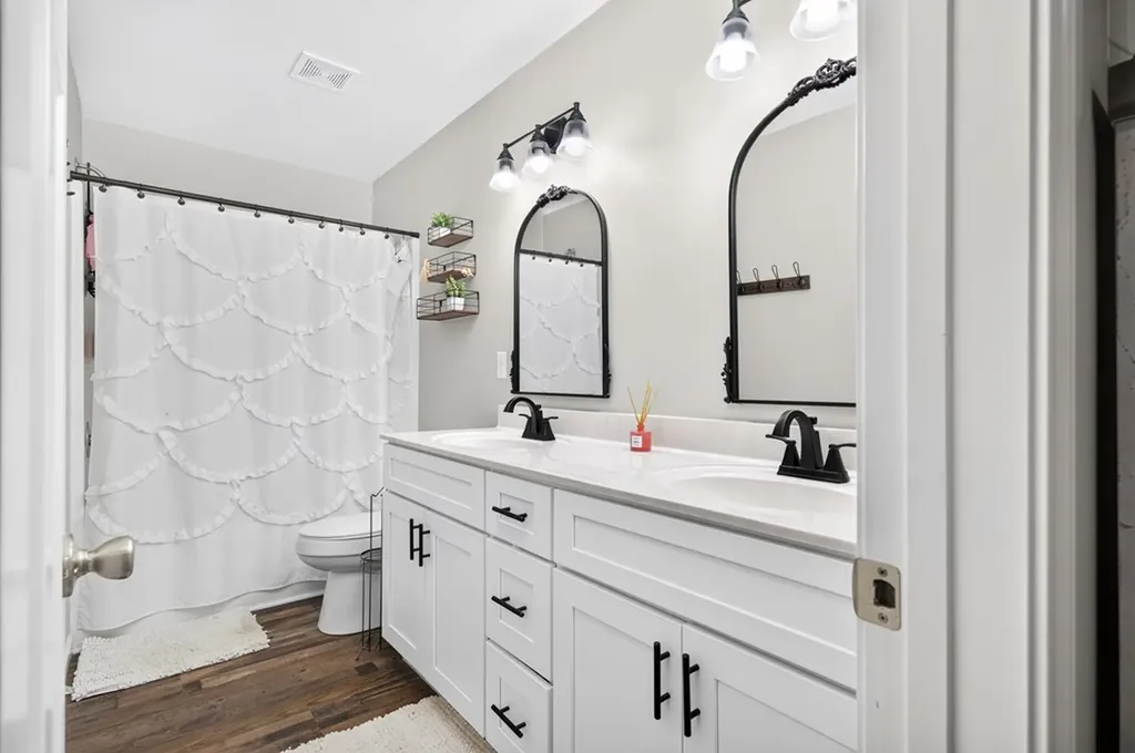 225 Peach Street Baxter TN 38544