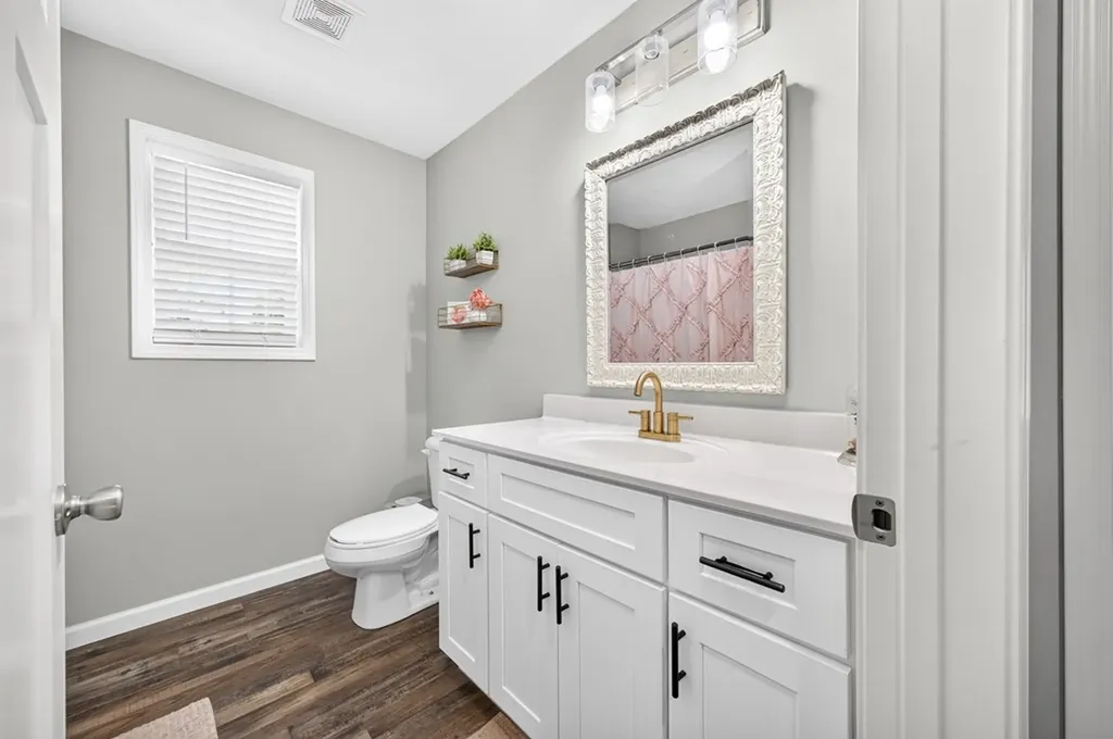 225 Peach Street Baxter TN 38544