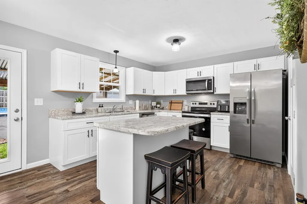 225 Peach Street Baxter TN 38544