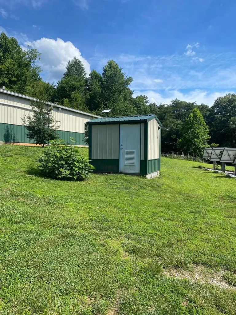 1302 Cummingsville & Sparkmantown Road Doyle TN 38559