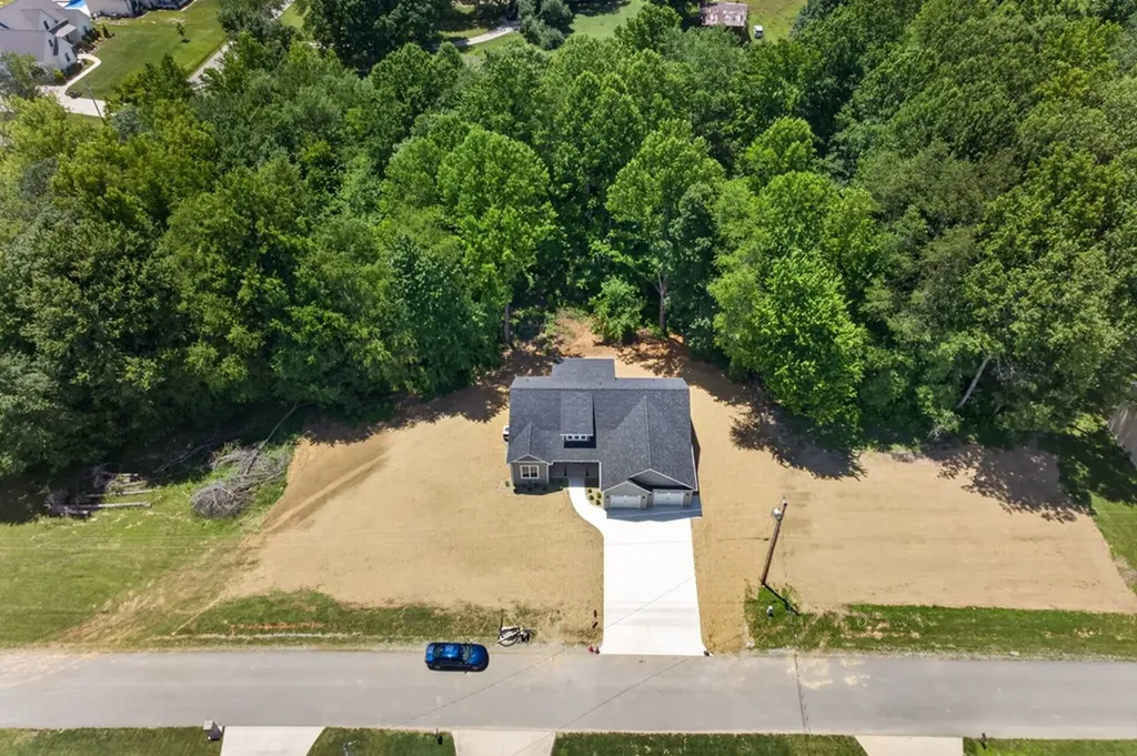 6700 Parwood Drive Baxter TN 38544