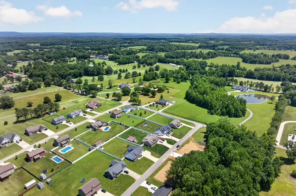6700 Parwood Drive Baxter TN 38544