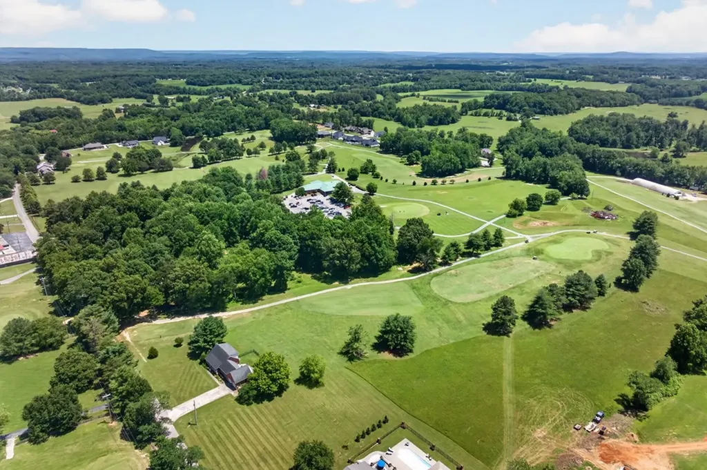 6700 Parwood Drive Baxter TN 38544