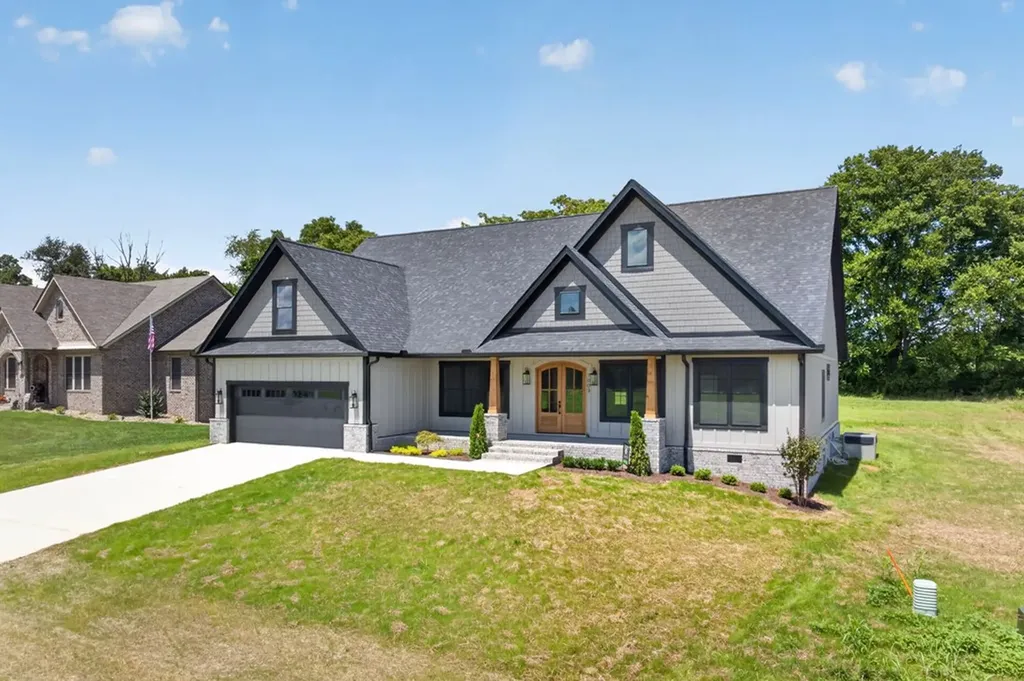 7003 Honeysuckle Trail Baxter TN 38544