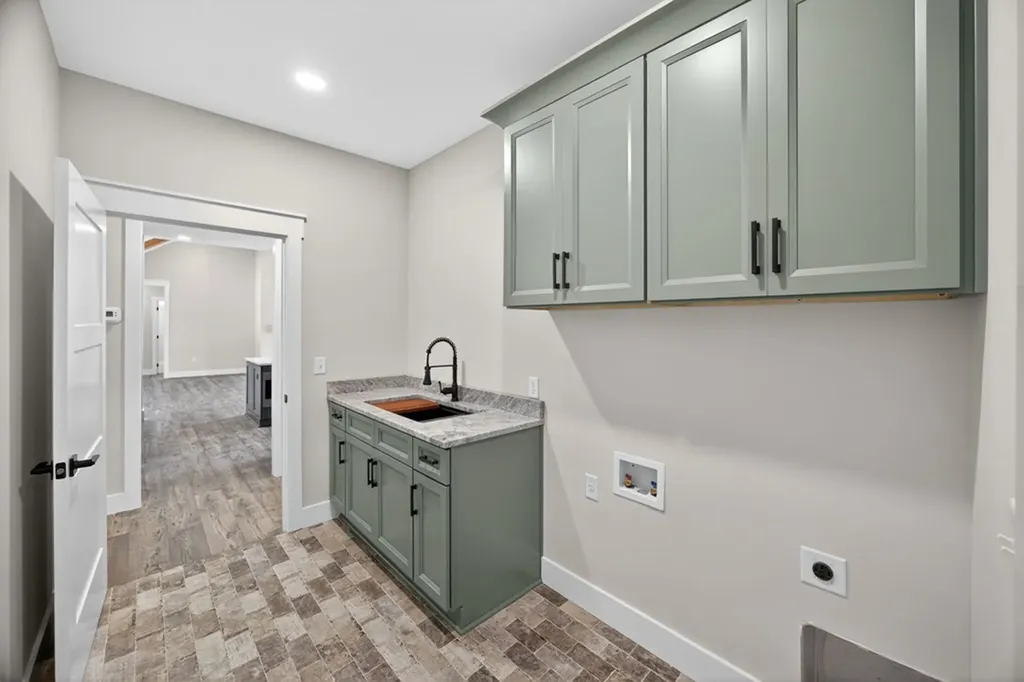 7003 Honeysuckle Trail Baxter TN 38544