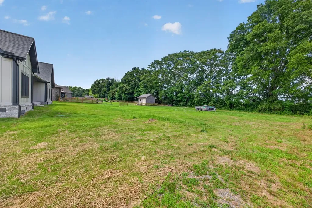 7003 Honeysuckle Trail Baxter TN 38544