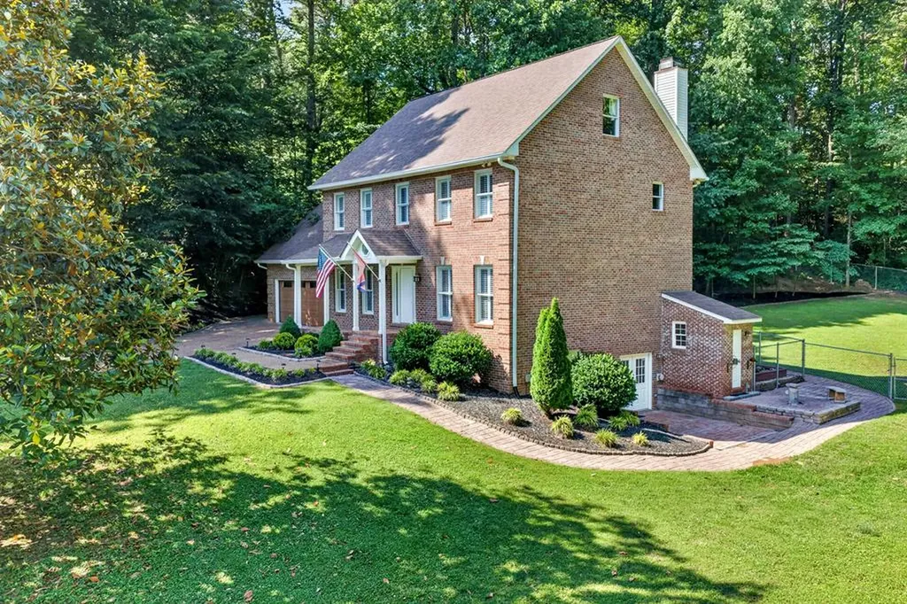 1515 Little John Lane Cookeville TN 38501