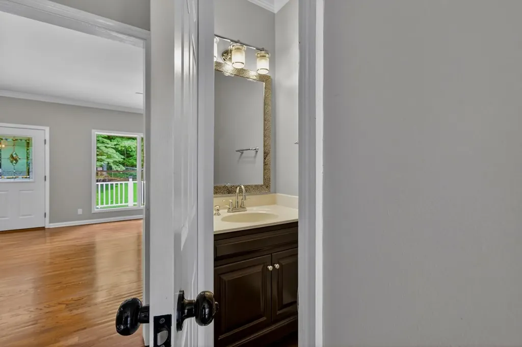 1515 Little John Lane Cookeville TN 38501