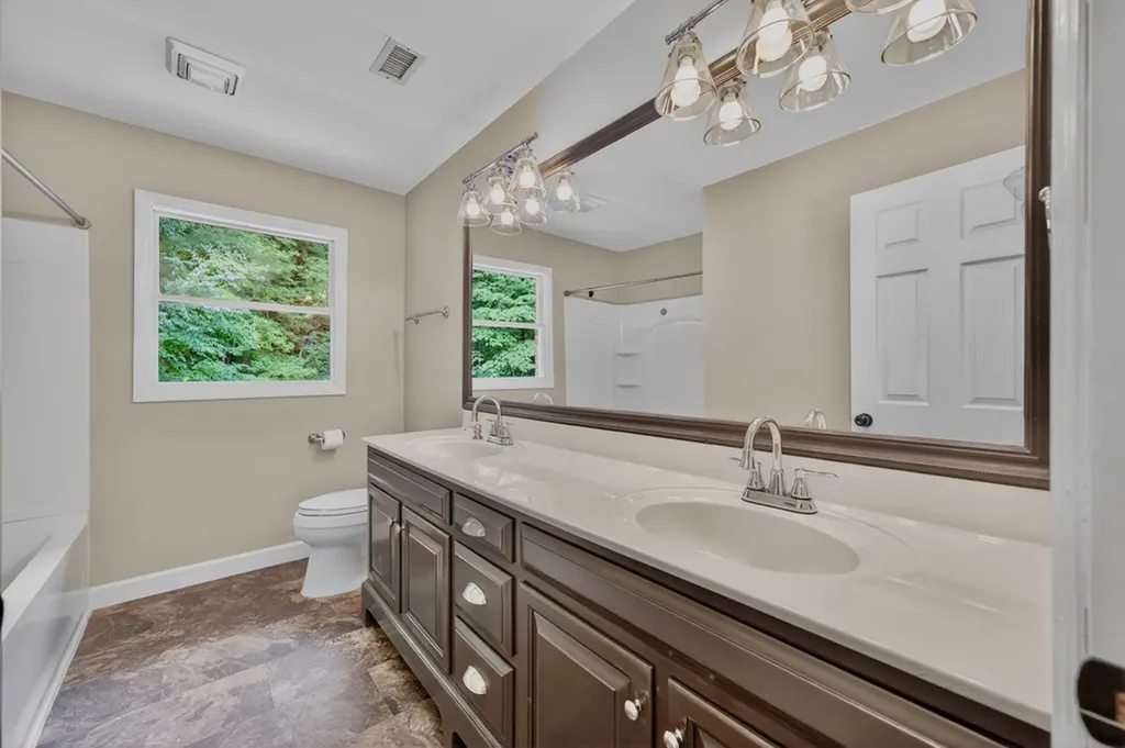 1515 Little John Lane Cookeville TN 38501