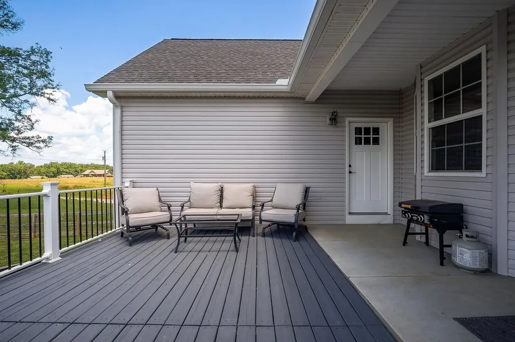 18 Faith Rae Boulevard Morrison TN 37357
