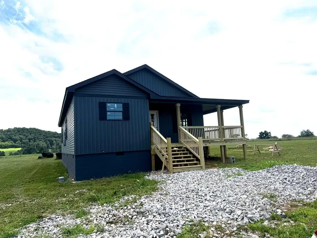 1827 Duck Pond Road Sparta TN 38583