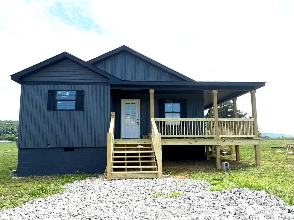 1827 Duck Pond Road Sparta TN 38583