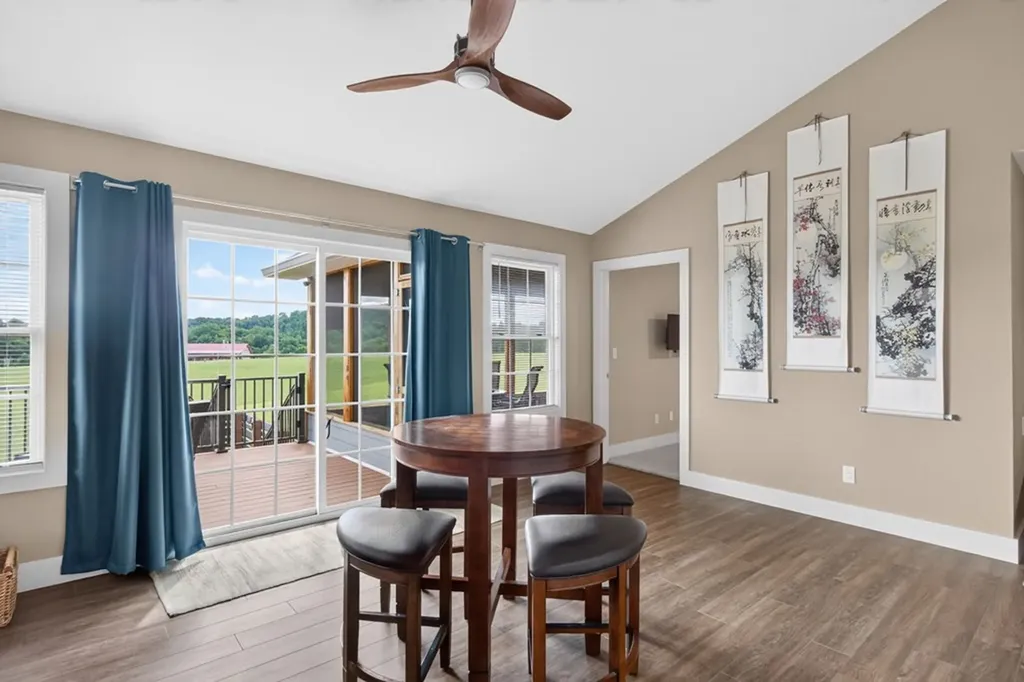 830 Meadowlark Byrdstown TN 38549