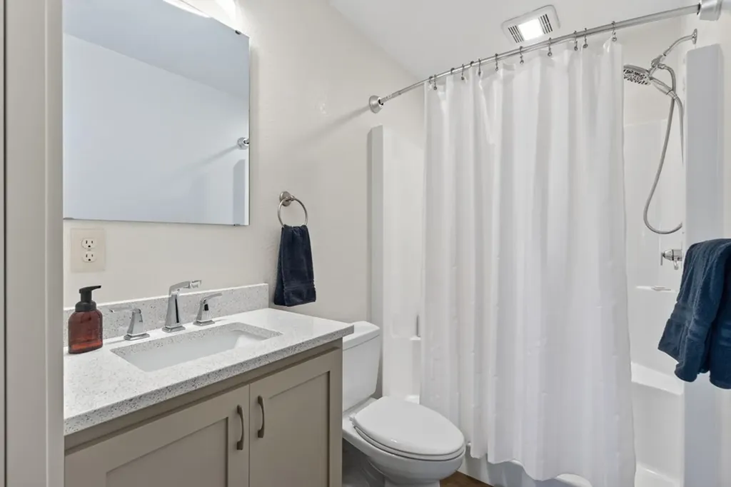 830 Meadowlark Byrdstown TN 38549
