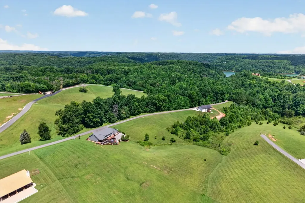 830 Meadowlark Byrdstown TN 38549