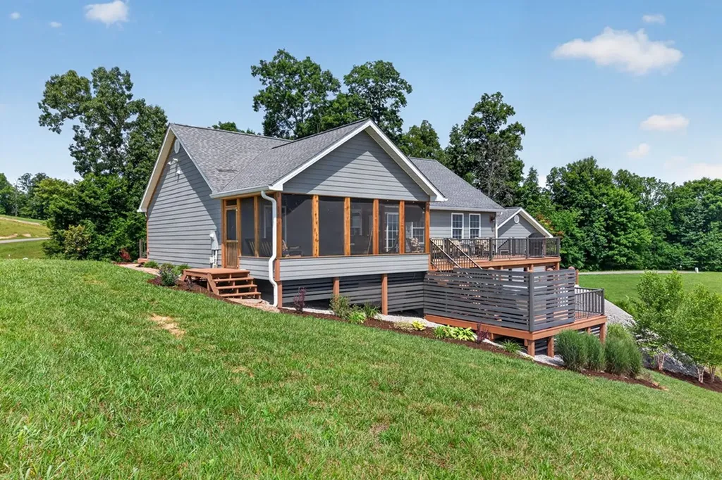 830 Meadowlark Byrdstown TN 38549