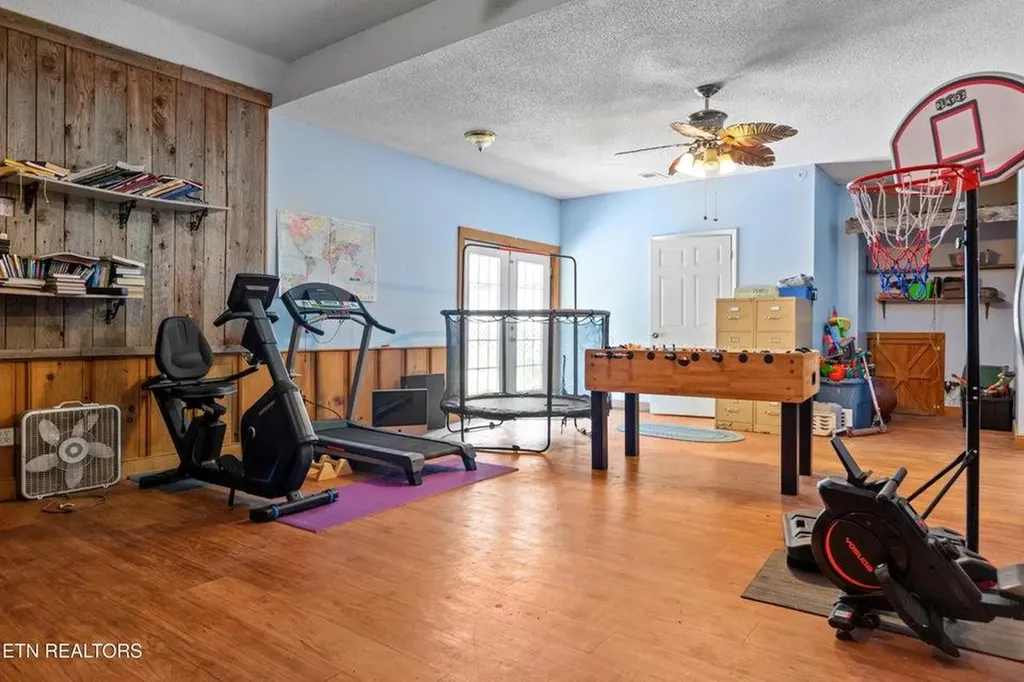 1036 Dye Road Clarkrange TN 38553-5169