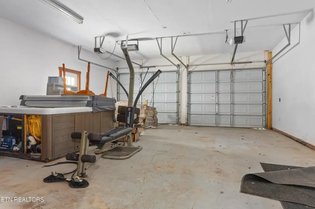 1036 Dye Road Clarkrange TN 38553-5169