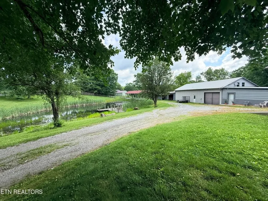1036 Dye Road Clarkrange TN 38553-5169