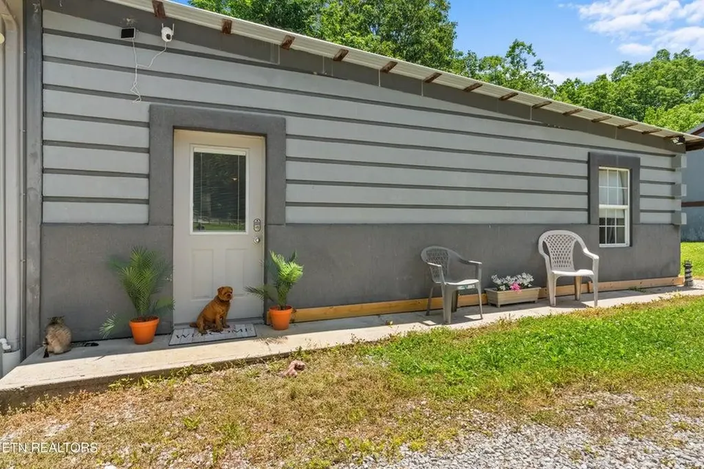 1036 Dye Road Clarkrange TN 38553-5169
