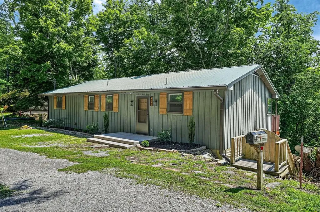 241 Nautilus Point Silver Point TN 38582