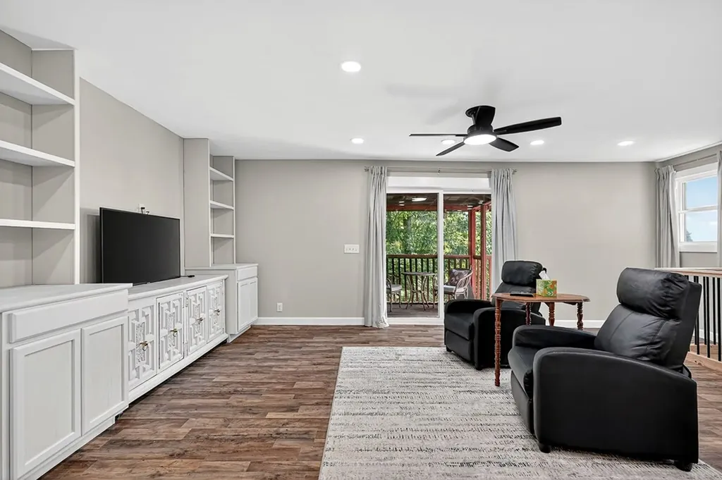 241 Nautilus Point Silver Point TN 38582