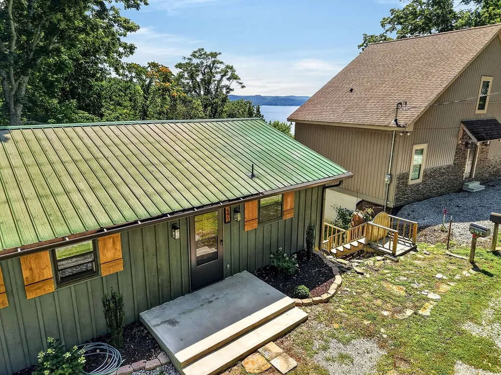 241 Nautilus Point Silver Point TN 38582