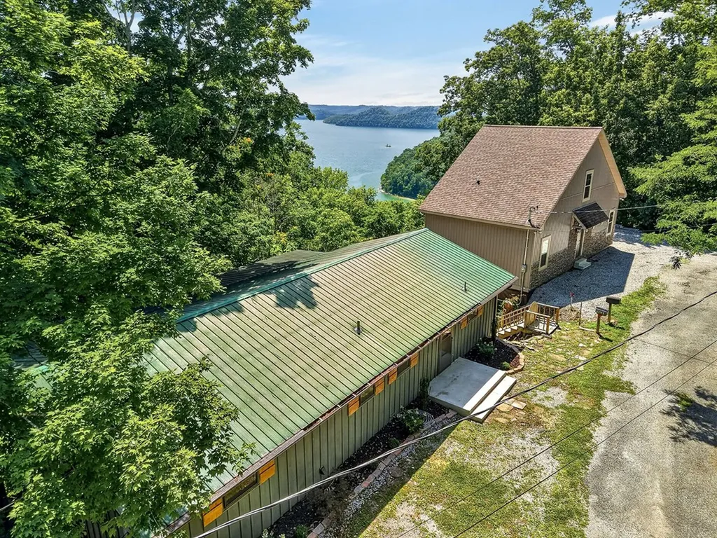 241 Nautilus Point Silver Point TN 38582